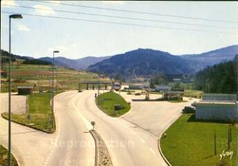 Provenchères-sur-Fave (Vosges). Le tunnel Auto-Routier de Sainte-Marie-aux-Mines, long de 6872 mètres. Vue générale, côté Lorrain.