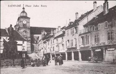 Saint-Dié. Place Jules Ferry.