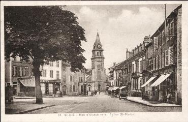 Saint-Dié. Rue d'Alsace vers l'Église S[ain]t-Martin.