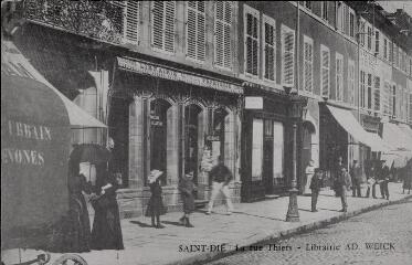 Saint-Dié : la rue Thiers - Librairie AD. Weick.