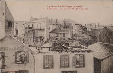 La Guerre dans les Vosges 1914-1915. Saint-Dié. - Un coin de la Rue de Foucharupt.
