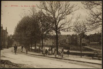 Épinal. - Le quai de Juillet.