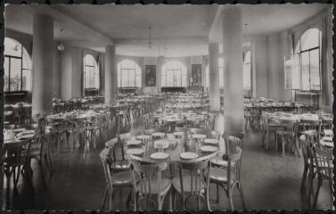 Épinal. - Lycée Claude Gelée (actuellement collège Clémenceau) : vue de la salle à manger.