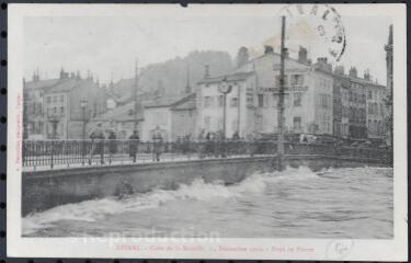 Épinal. - Crue de la Moselle, 24 décembre 1919. - Pont de Pierre.