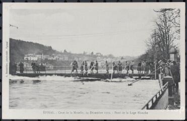 Épinal. - Crue de la Moselle, 24 décembre 1919. - Pont de la Loge Blanche.