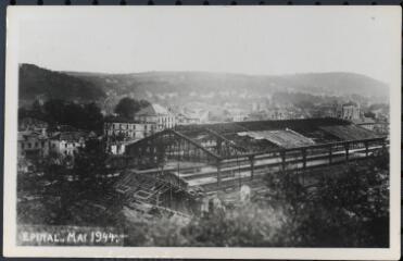 Épinal. - [Bombardement de 1944 : vue des ruines de la marquise de la gare d'Épinal].