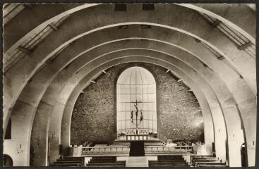 [Gérardmer]. - L'intérieur de la nouvelle église, reconstruite en 1954.