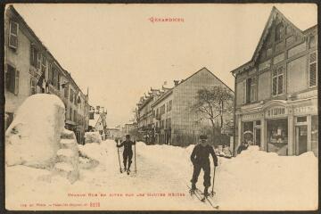 Gérardmer. - Grande rue en hiver par les hautes neiges.