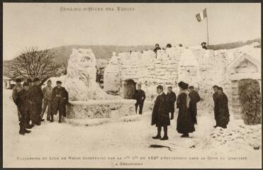 Semaine d'hiver des Vosges. Forteresse et lion en neige construits par la 1ère cie du 152e d'infanterie dans la cour du quartier à Gérardmer.