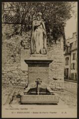 Mirecourt. - Statue Saint-Pierre Fourier.