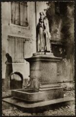 [Mirecourt]. - Statue Saint-Pierre Fourier.
