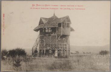 Le Ban-de-Sapt (Vosges). - Entre Senones et Saales. Le kiosque scolaire forestier - En arrière, La Fontenelle.