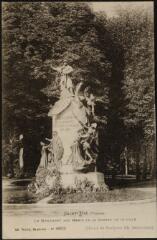 [Saint-Dié]. - Le monument aux morts de la guerre 1914-1918 (œuvre du sculpteur Ch. Desvergnes).