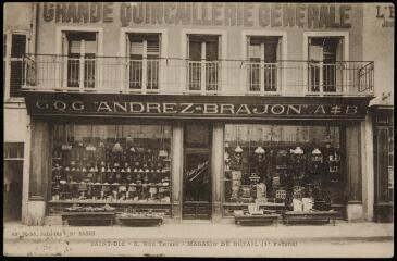 [Saint-Dié]. - 6, rue Thiers - Magasin de détail (façade).