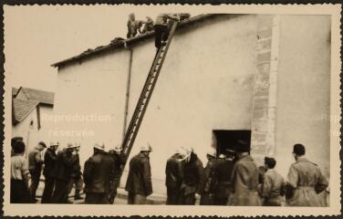 Granges-sur-Vologne. - [Les ruines de l'usine textile Walter Seitz après l'incendie].