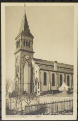 [Le Thillot]. - Vue de l'église, on distingue le monument aux morts.