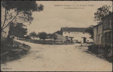 Trampot. - La sortie du village vers Aillianville et Grand.