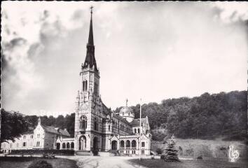 Domrémy-la-Pucelle (Vosges) – La basilique Sainte-Jeanne d'Arc au Bois Chenu.