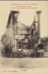La Guerre de 1914 dans les Vosges. Raon-l'Étape (Vosges) incendié volontairement par les Allemands. La Poste.