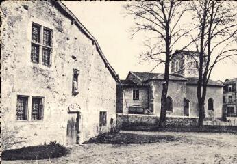 Domremy (Vosges). Maison natale de Jeanne d'Arc et l'Église.