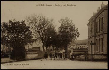 Arches (Vosges). - Écoles et cités d'Archettes.