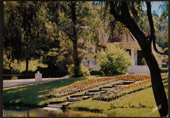 [Bains-les-Bains]. - La cascade fleurie du parc.