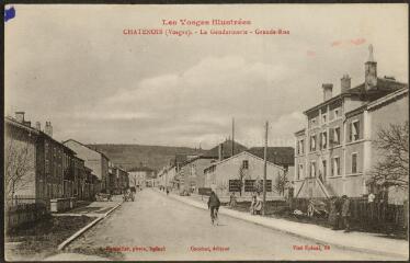 Châtenois (Vosges). La gendarmerie. Grande rue.