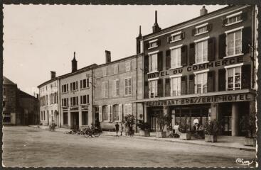 [Dompaire]. - Place Jules Ferry.