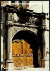 Neufchâteau. - Hôtel de ville : le portail (XVIe s.).