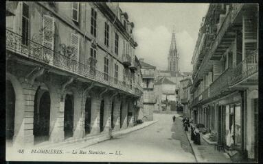 Plombières. - La rue Stanislas.