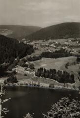 Xonrupt-Longemer. - Le camping de, vu de la Roche Boulard.