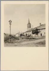 Malaincourt - croix de chemin - XVIe siècle. – Vue d'ensemble.