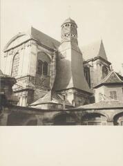 Troyes - église Saint-Pantaléon. Vue rapprochée sur le clocher.