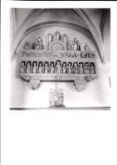 Cernay-l'Église - église Saint-Antoine. – Vue d'un retable représentant le Christ aux liens et douze Apôtres - XVIe siècle.