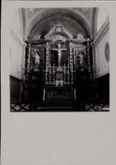 Vyt-lès-Belvoir - église Saint-Pierre-Saint-Saint-Paul. – Vue du maître-autel et de son retable ; croix et statues de saints Pierre et Paul - XVIIIe siècle.
