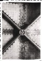 Moissac - abbaye Saint-Pierre. – Vue du plafond du bas-côté sud ; saint Antoine.