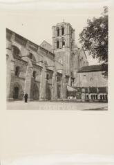 Vézelay - basilique Sainte-Marie Madeleine. – Vue d'ensemble.