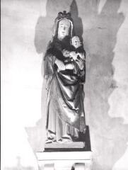 Removille - église Notre-Dame. – Vue d'une statue de Vierge à l'Enfant - XVe siècle.