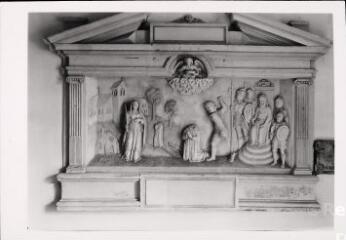 Soulosse-sous-Saint-Élophe - chapelle Sainte-Épéothe. – Vue d'un bas-relief représentant le martyre de saint Élophe - 1614.