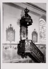 Uxegney - église Saint-Romaric. – Vue de la chaire à prêcher - XVIIe siècle.