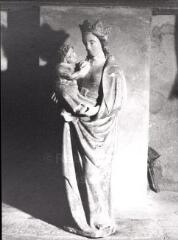 Vroville - église Saint-Didier. – Vue d'une statue de Vierge à l'Enfant - XVIe siècle.