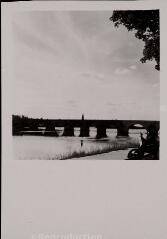 La Charité-sur-Loire. – Vues du pont.