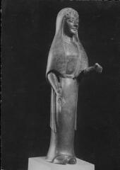 Châtillon-sur-Seine - musée. – Statuette de la dame de Vix.