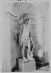 Plombières-les-Bains - bains. – Statue et bustes antiques.